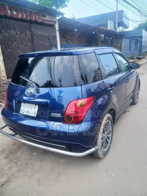 Toyota IST 2003 Blue