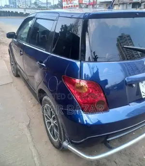 Toyota IST 2003 Blue
