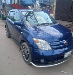 Toyota IST 2003 Blue