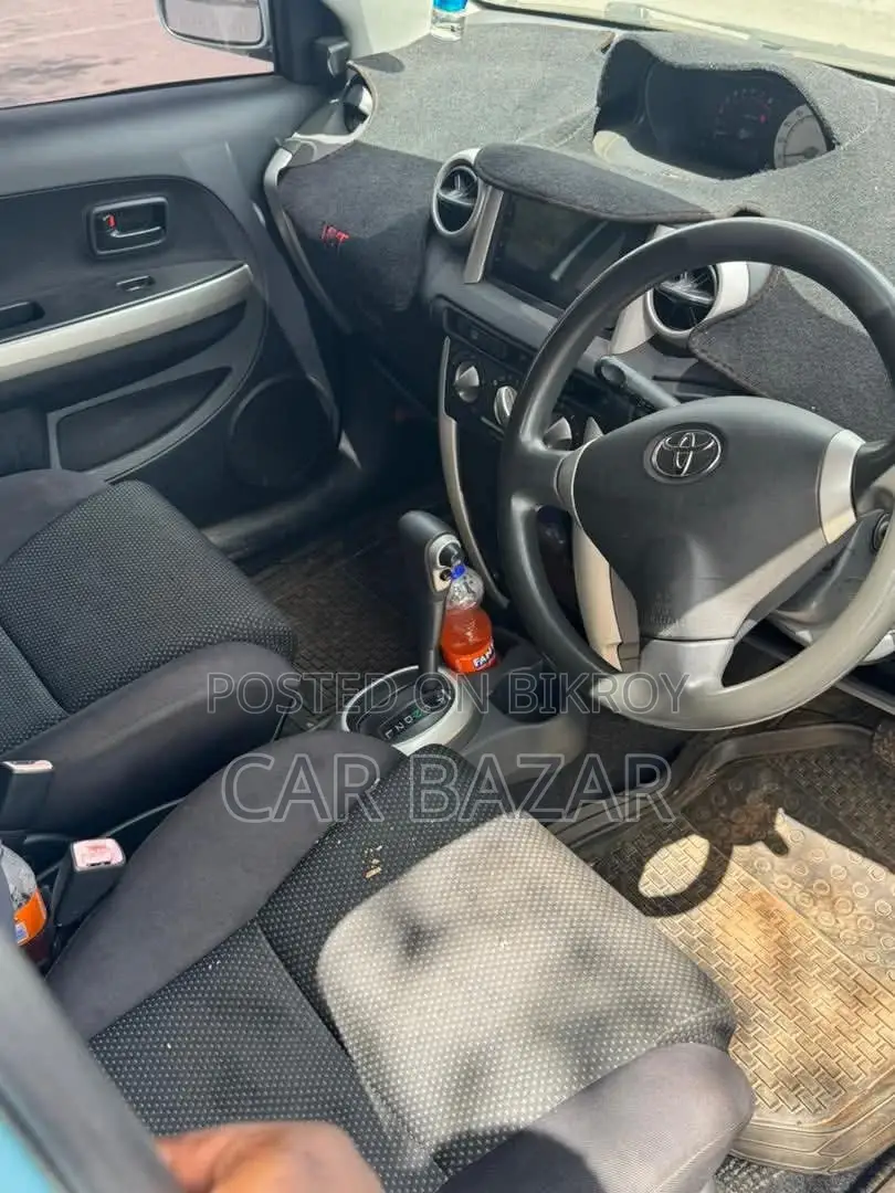 Toyota IST 2003 Blue
