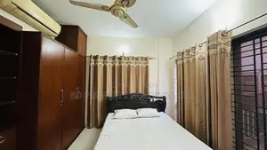 ১৮০০ বর্গফুটের প্রিমিয়াম ফুল ফার্নিশড ফ্ল্যাট ভাড়ার জন্য