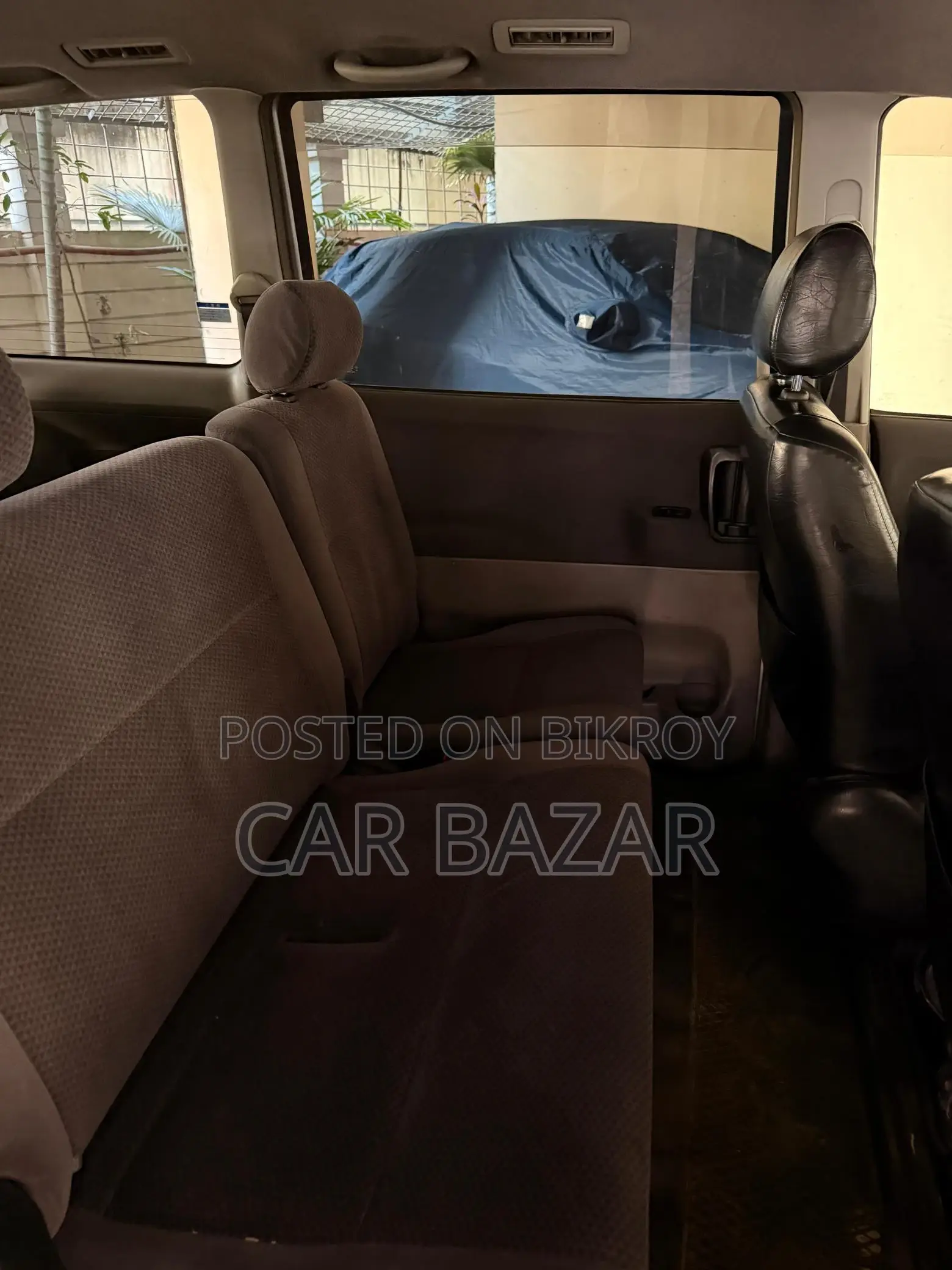 টয়োটা নোহা এক্স সিলভার ২০০৩ রূপালী