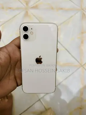 Apple iPhone 11 (Used)
