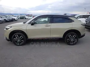 Honda Vezel E: HEV PLAY 2021