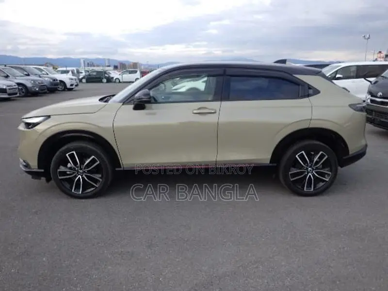 Honda Vezel E: HEV PLAY 2021