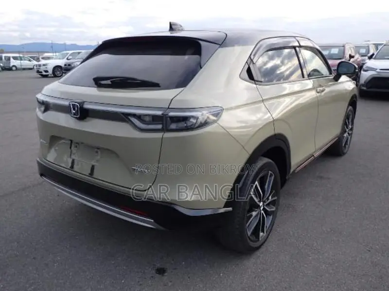 Honda Vezel E: HEV PLAY 2021