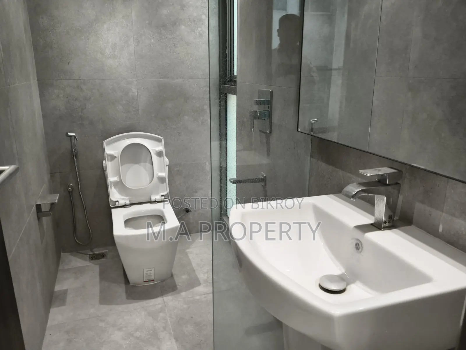 Brand New 4-Bedroom Apartment Rent 4200sqft