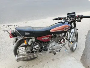 Honda CG125 2003