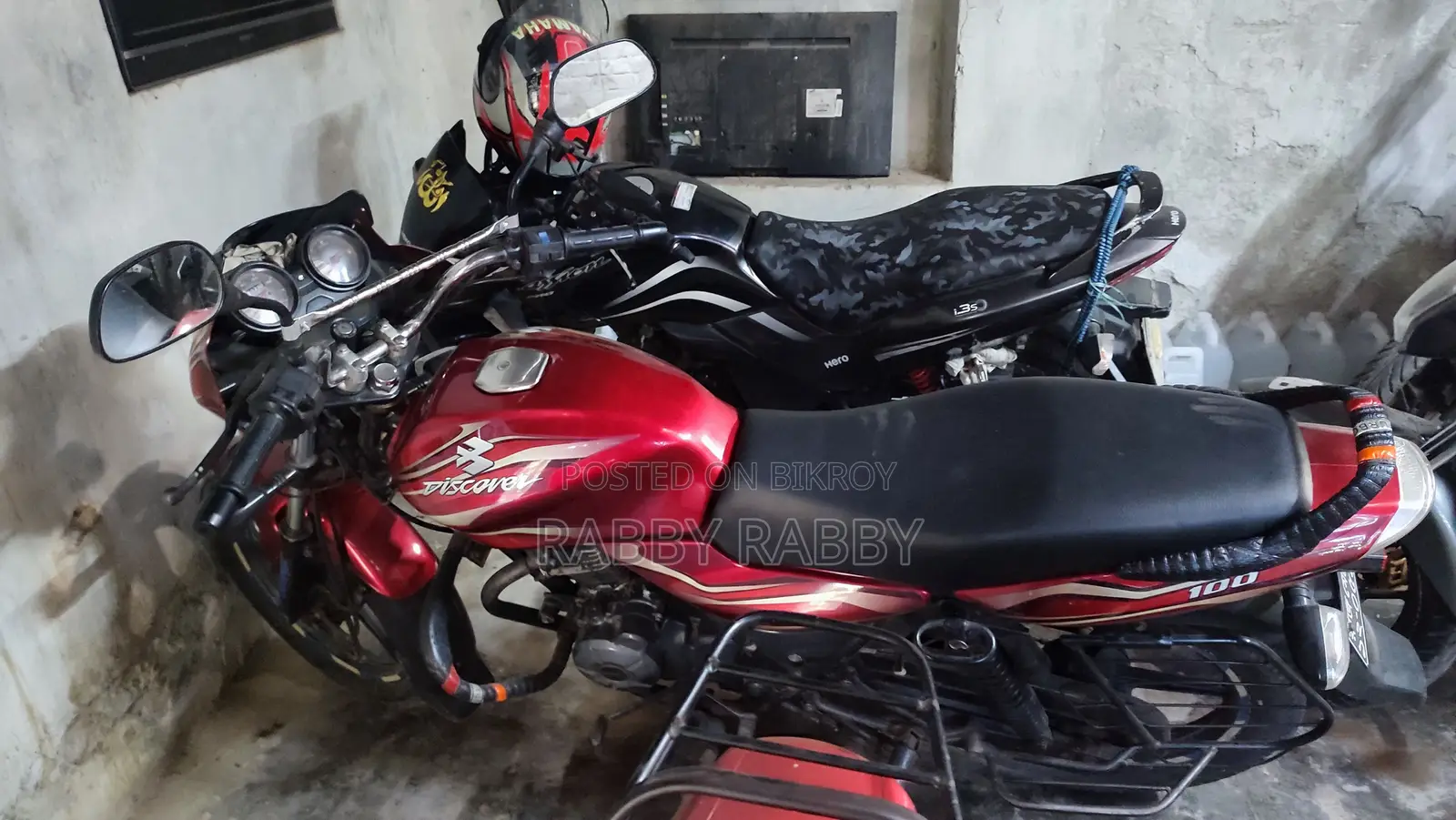 Bajaj Discover 100 2011 Red