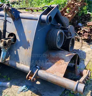 YTO (Dongfanghong) Tractor