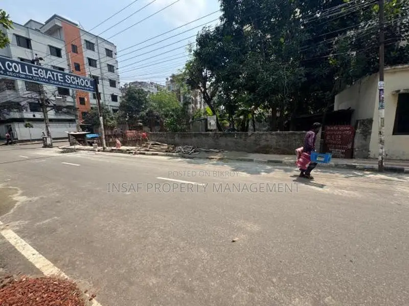 3 Katha Plot for Sale in Sector 14, Uttara. Road 16 Nice View