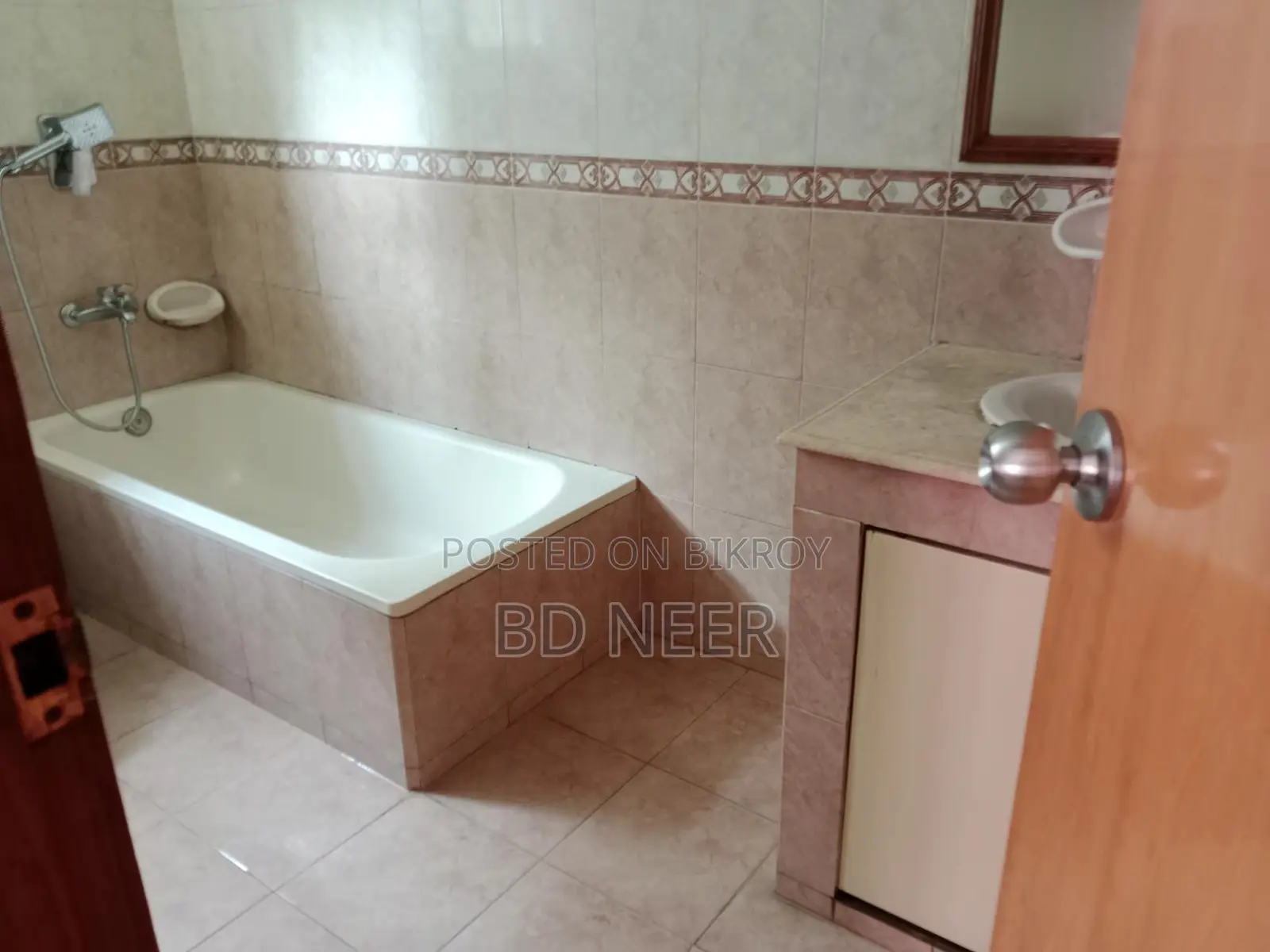 বনানী নর্থ-এ চমৎকার ফুল ফার্নিশড অ্যাপার্টমেন্ট ভাড়া হবে