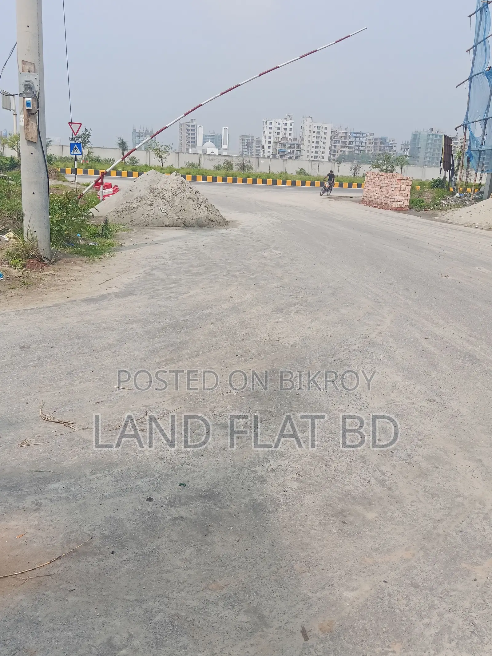 2850 SFT ON GOING FLAT FOR SALE @ JOLSHIRI ABASHON.