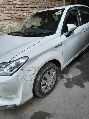 টয়োটা এক্সিও এক্স হাইব্রিড ২০১৭