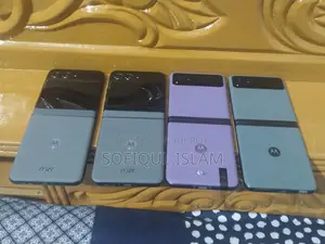 Motorola Razr একবারে পেশ (Used)