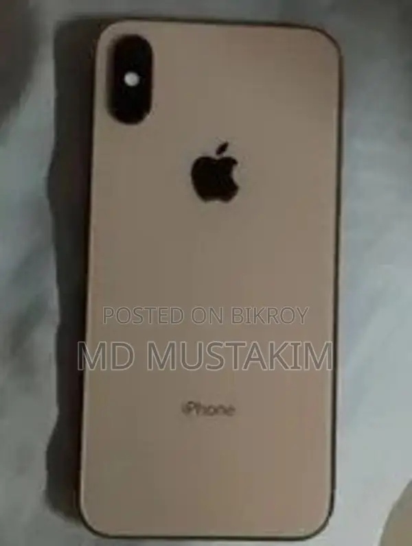 Apple iPhone XS . (Used)