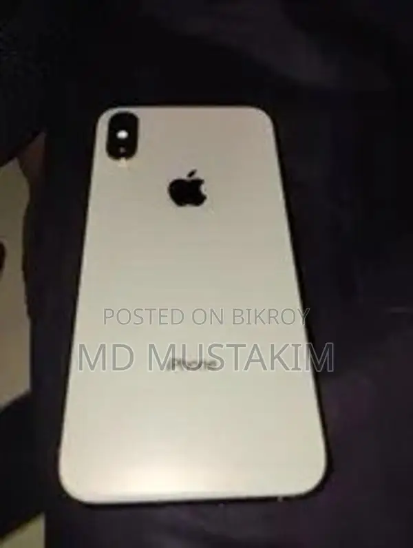 Apple iPhone XS . (Used)