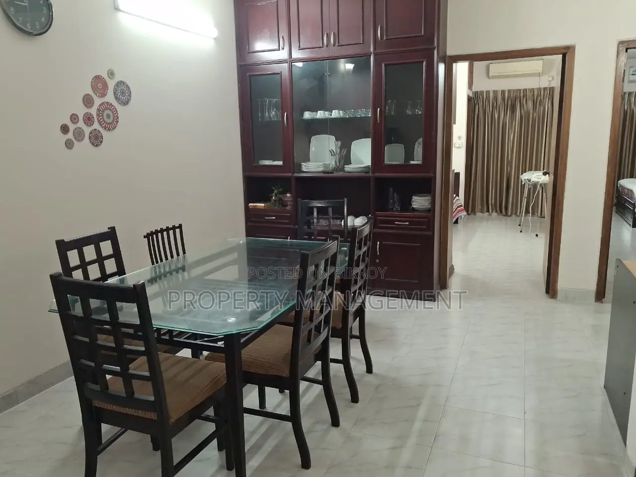 গুলশান ২-এ ১৮৫০ বর্গফুটের ফুল ফার্নিশড অ্যাপার্টমেন্ট ভাড়া