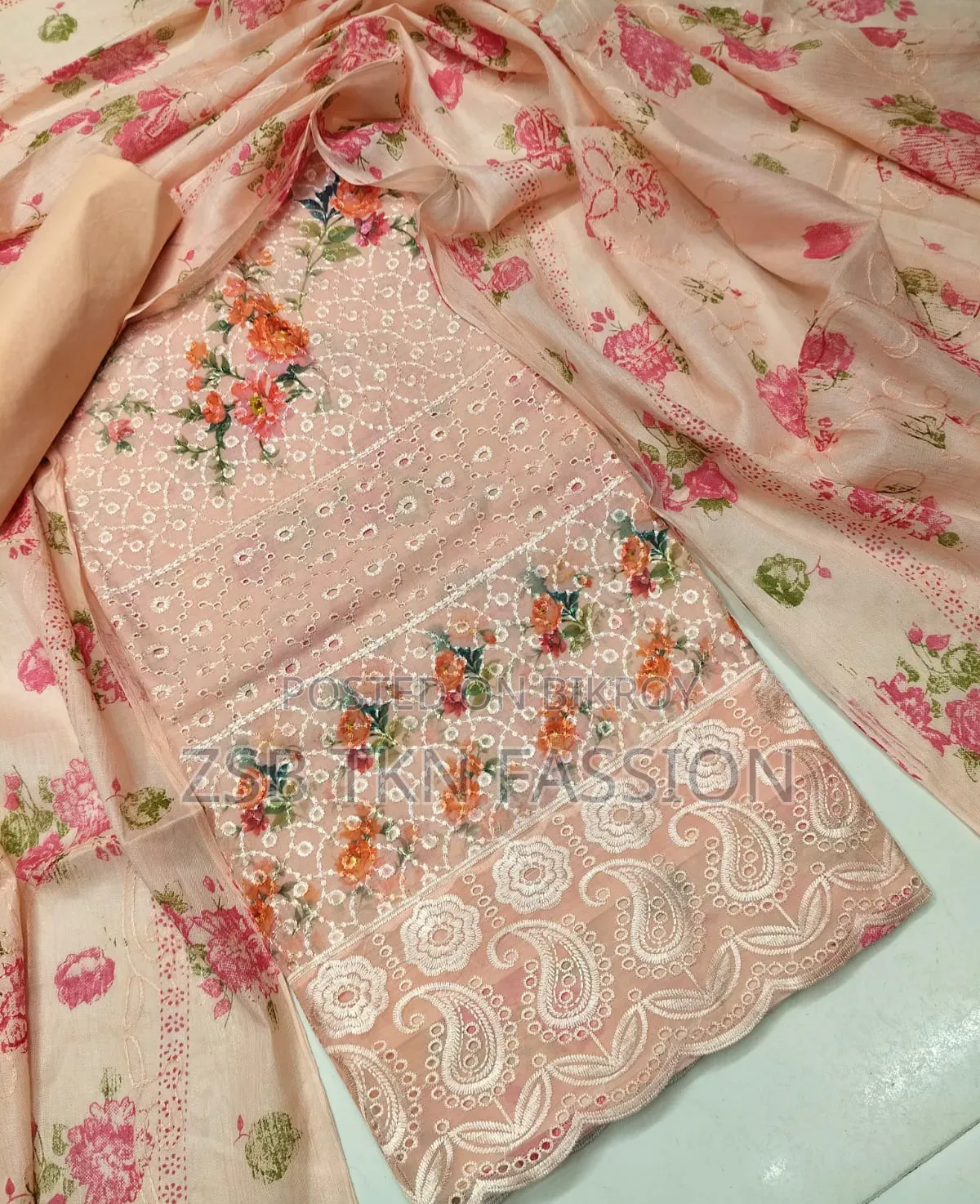 আনস্টিচ প্রিন্টেড থ্রি পিস
