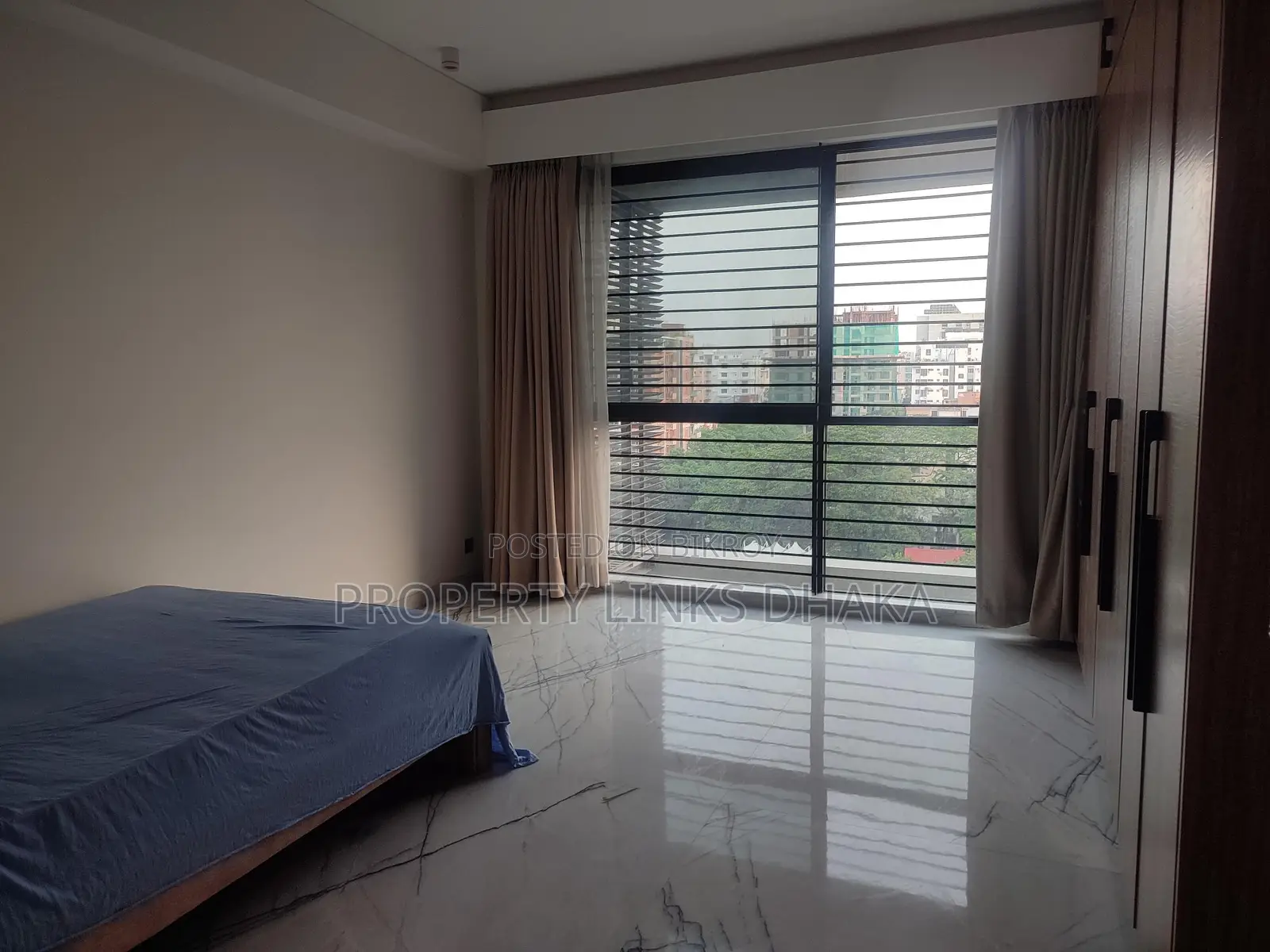 Brand New Luxurious Furnished Apartment with Gym and Swimming Pool