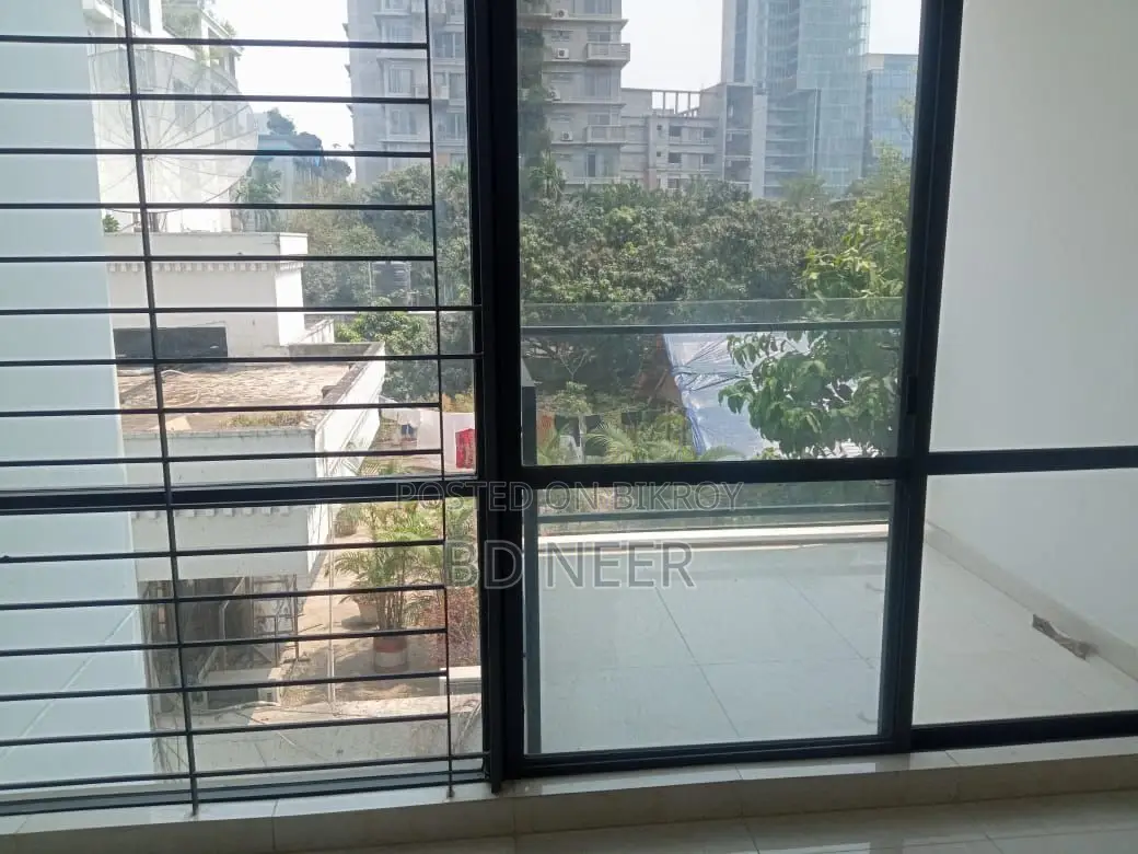 গুলশান-২ এ জিম সুবিধাসহ ব্র্যান্ড নিউ ৫১০০ বর্গফুটের ৪ বেডরুমের অ্যাপার্টমেন্ট ভাড়া হবে