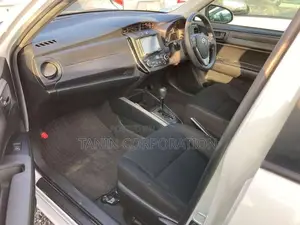 টয়োটা এক্সিও হাইব্রিড ইএক্স = ৪ এপি ২০২০