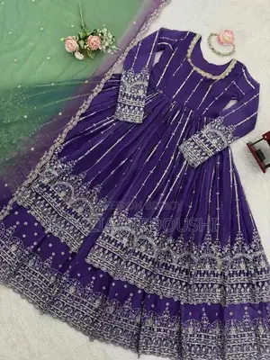 পার্টি ড্রেস