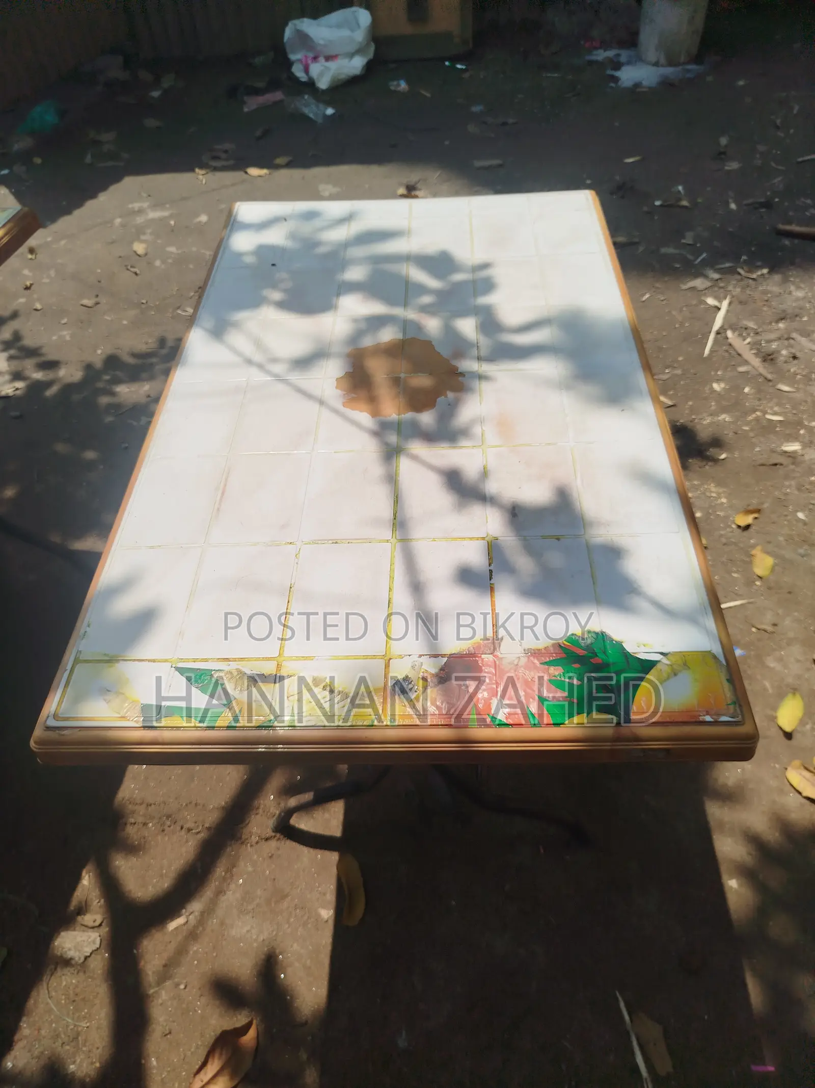 চারটি Rfl টেবিল বিক্রি করবো
