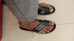 ৬-৭ দিন ব্যবহার করছি। অন্য জুতা নিবো