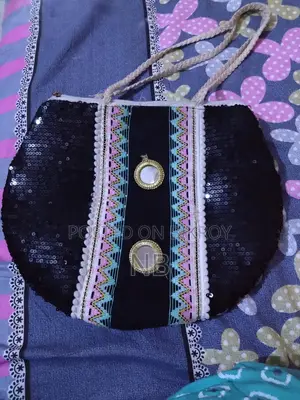 হ্যান্ড ব্যাগ