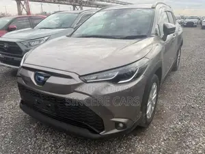 Toyota Corolla Cross S PKG HYBRID 2024