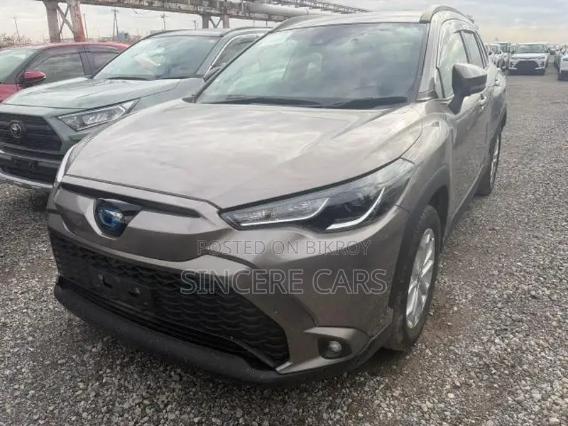 Toyota Corolla Cross S PKG HYBRID 2024