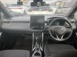 Toyota Corolla Cross S PKG HYBRID 2024