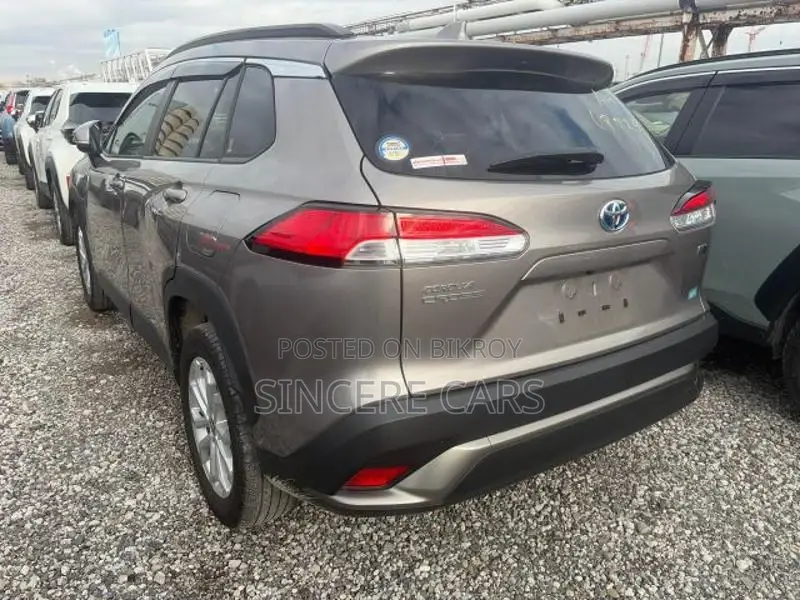 Toyota Corolla Cross S PKG HYBRID 2024