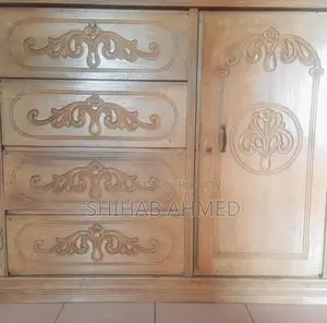 সেগুন কাঠের ওয়ারড্রোব। ফ্রেশ কন্ডিশন।
