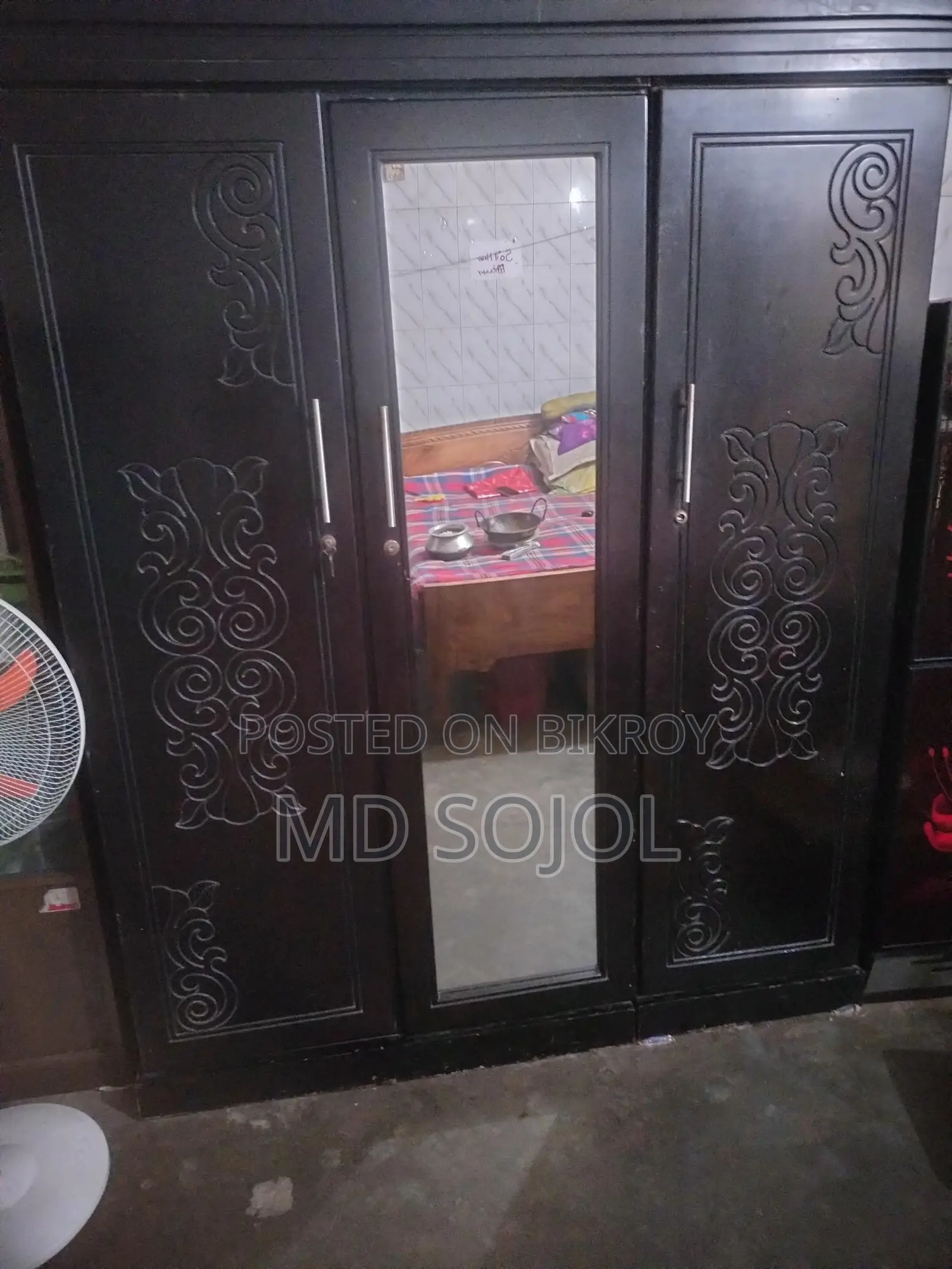 Good quality Partex wardrobe