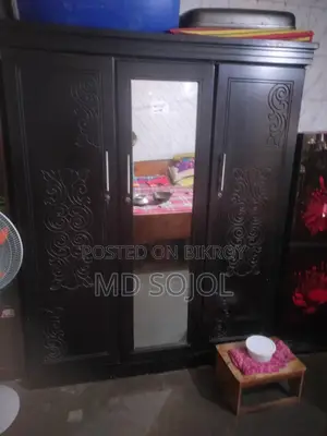 Good quality Partex wardrobe
