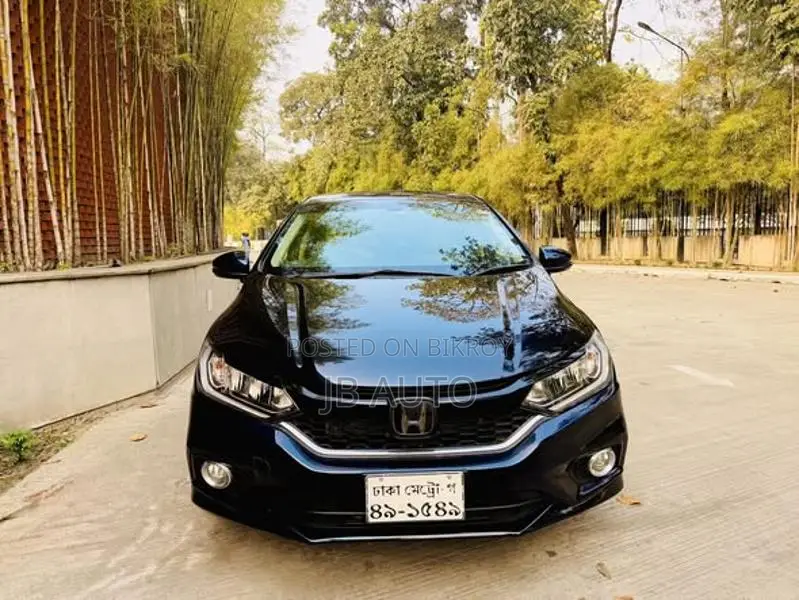 Honda Grace 2017