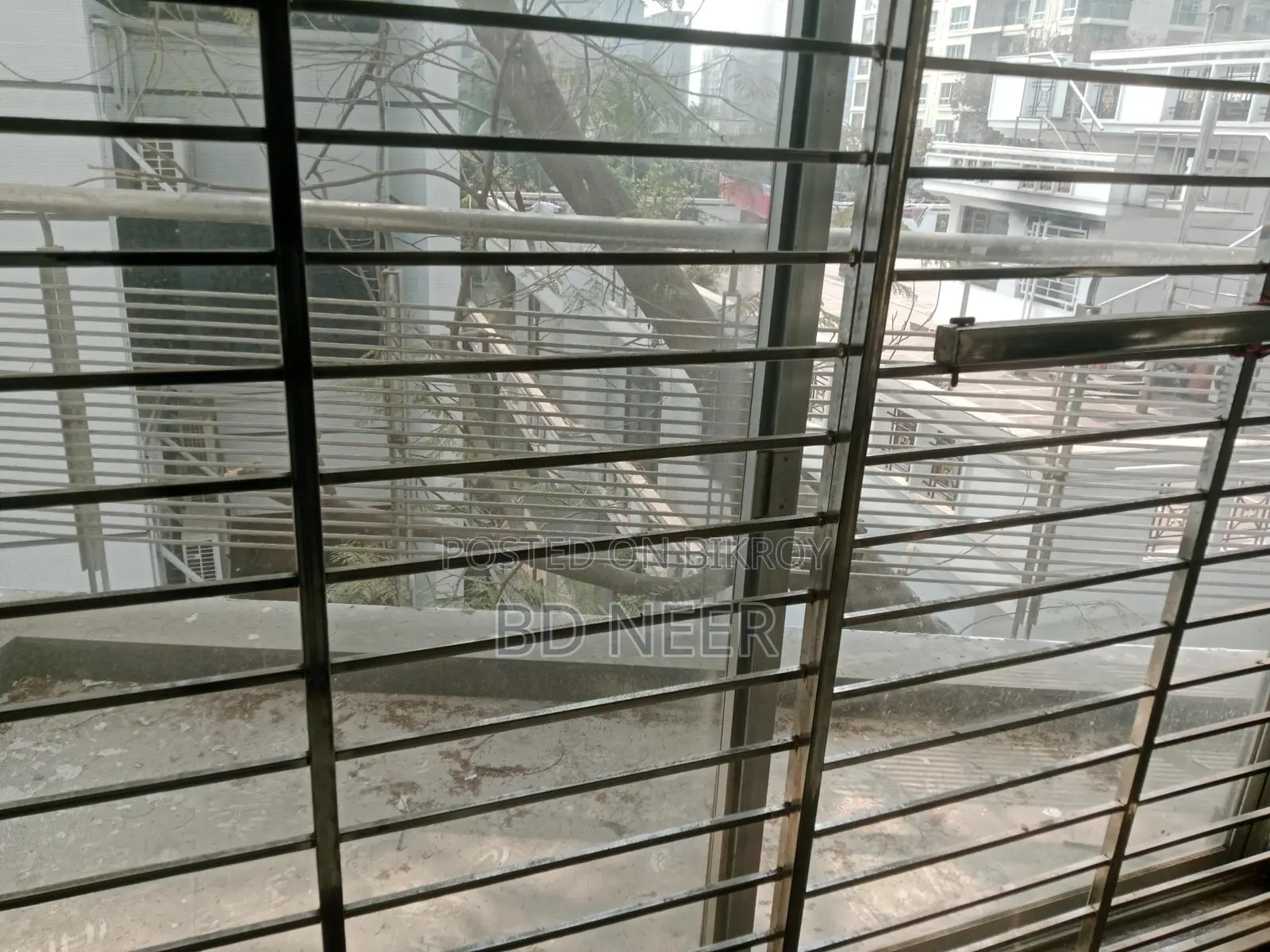 গুলশান ২ নর্থ সাইডে ৪০০০ বর্গফুটের ৪ বেডরুমের অ্যাপার্টমেন্ট ভাড়া