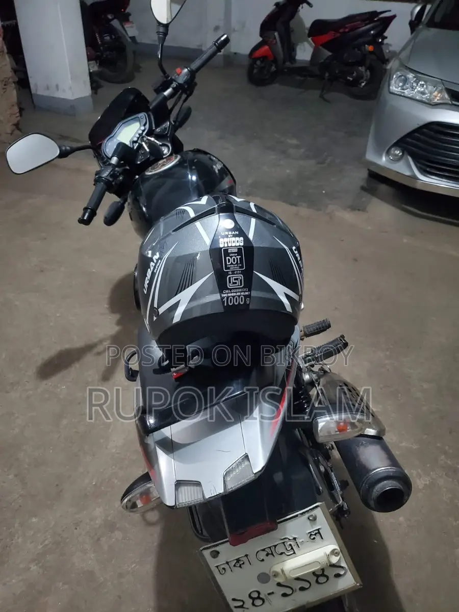 Bajaj Pulsar 150 (2015)