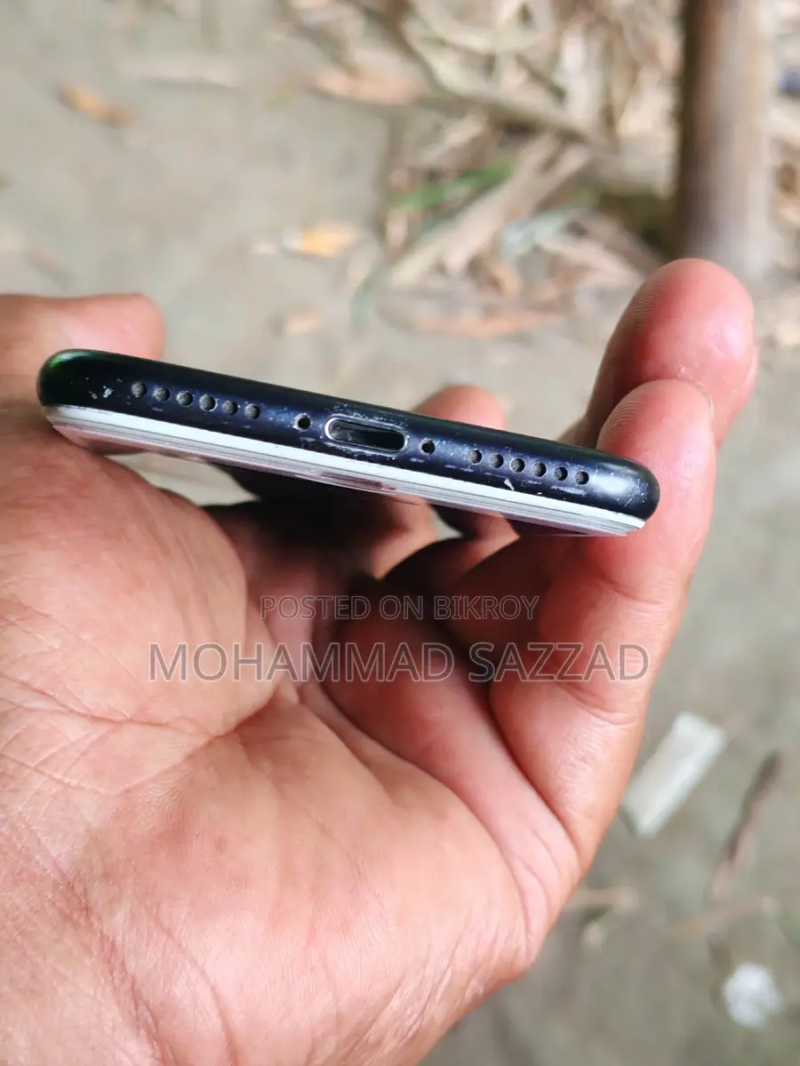 Apple iPhone 7 (ব্যবহৃত)