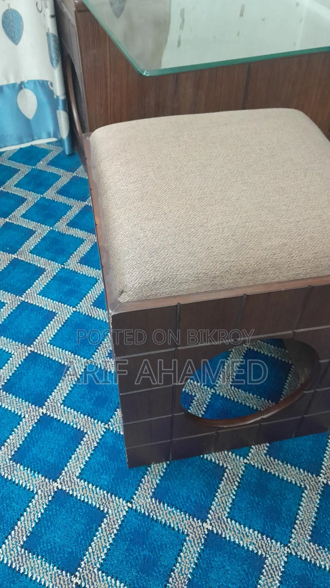 Central Table For Sale