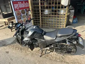 Yamaha FZs V2 . 2021