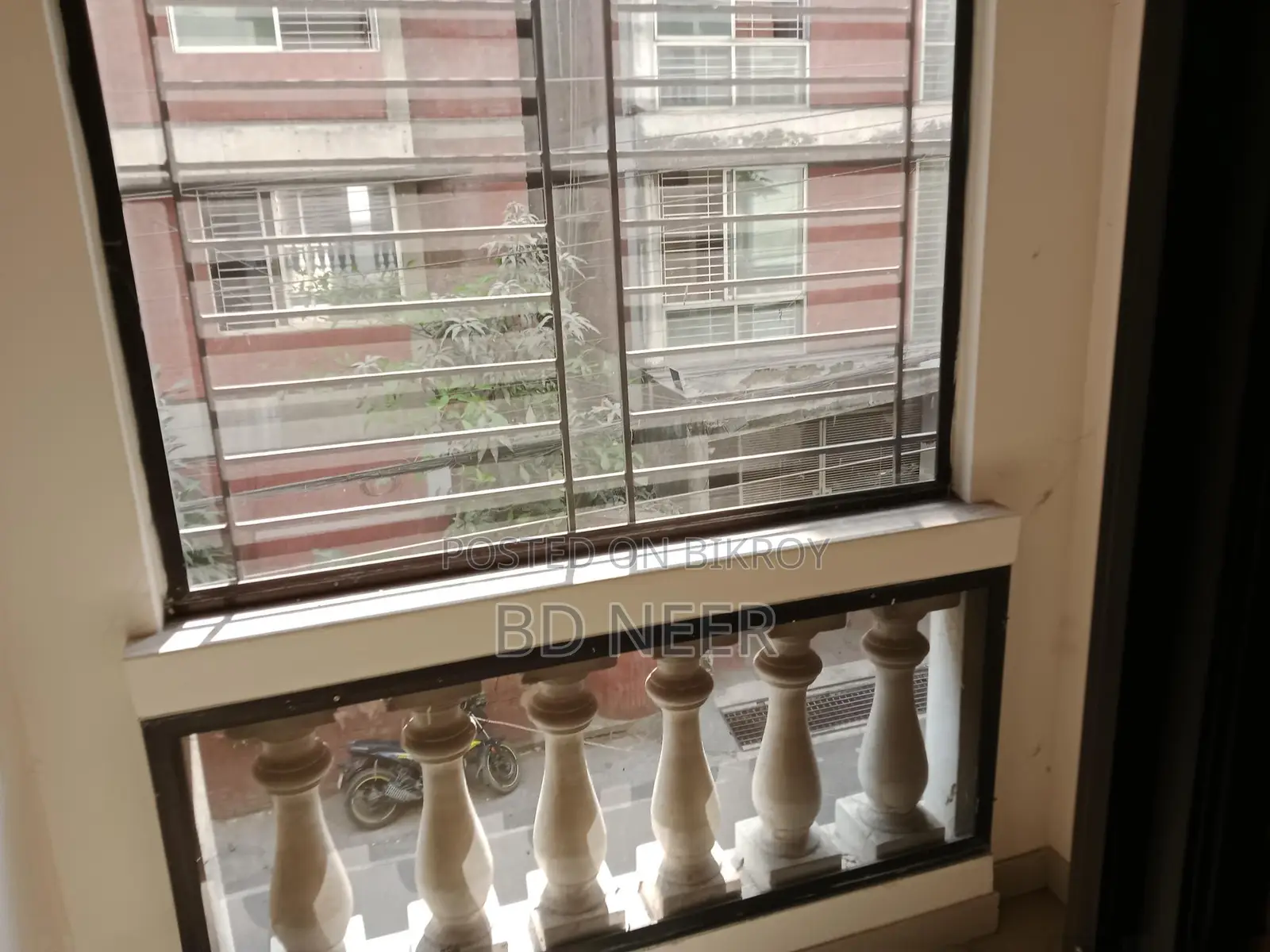 nice looking 2900 sft 4 Bed room apt available in Gulshan