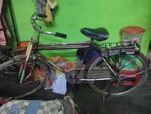 Hero লাল সাইকেল