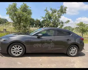 Mazda Axela 2016