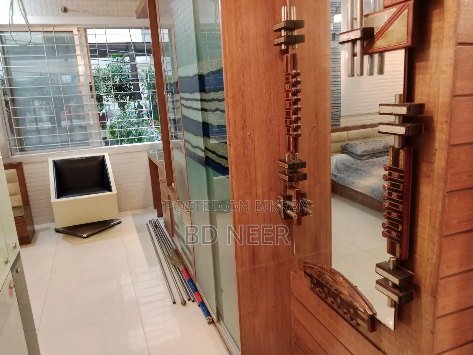 গুলশান ২ এ এক্সক্লুসিভ ফুল ফার্নিশড জিম ও পুল সহ ৪ বেডরুমের অ্যাপার্টমেন্ট ভাড়া