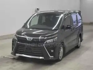 Toyota Voxy Hybrid ZS 2021