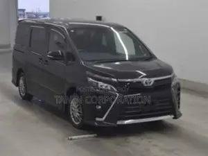 Toyota Voxy Hybrid ZS 2021