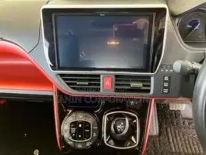 Toyota Voxy Hybrid ZS 2021